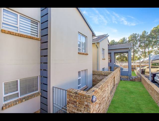 3 BEDROOM APARTMENT FOR SALE IN NORTH RIDING